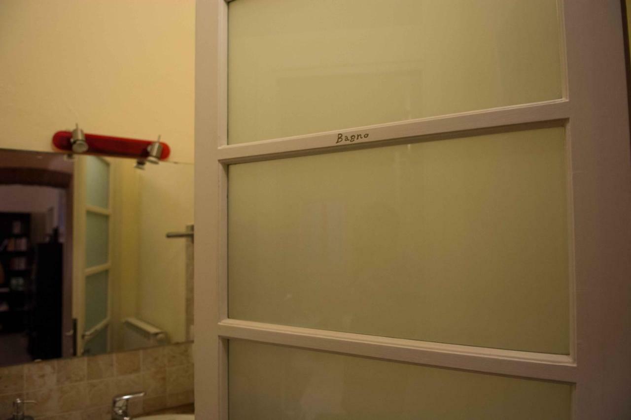 Apartment Casa Galattica Per Autostoppisti Cremona